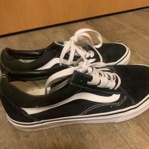 Vans black sneakers (like new)